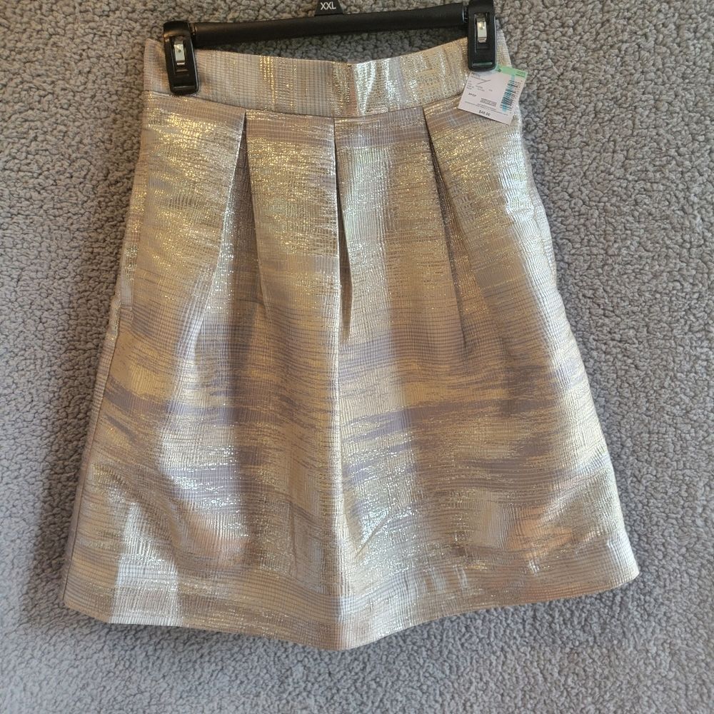 Simply Styled mettalic pleaed lined zip back skirt, size SP New with Tags